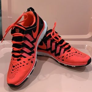 NIKE FREE TRAINER 5.0 BLACK / ATOMIC RED